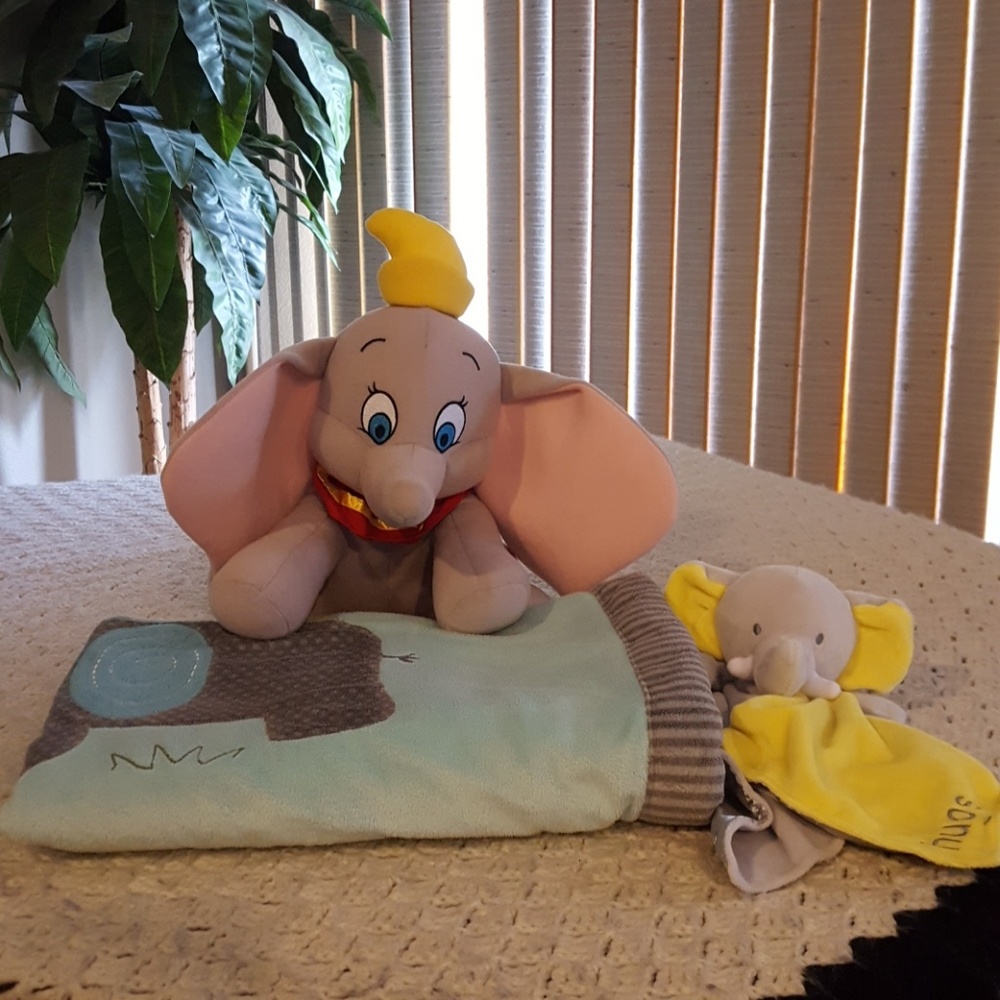 Elephant ensemble 3 piece set.